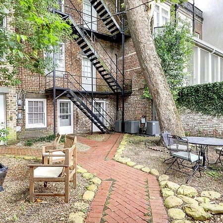 Oglethorpe Manor Garden Level Apartment Savannah Exterior photo